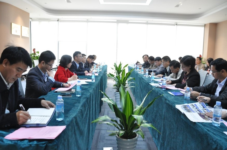 钦州市开发投资集团有限公司董事长郑豪斌一行到星空体育官网登录平台广西集团考察调研